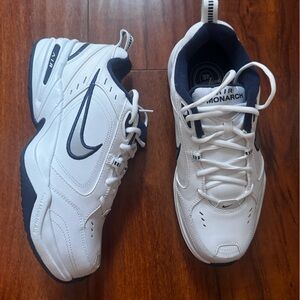 Nike Air Monarch IV Wide 4E 9.5 New With Box